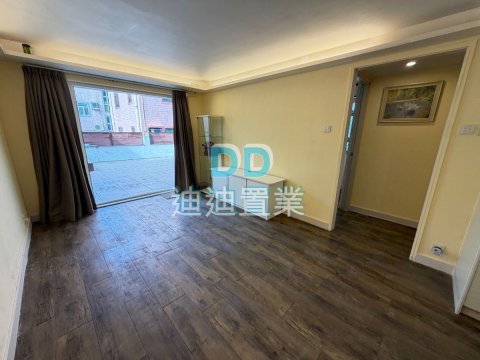 西沙路村屋 門前花園