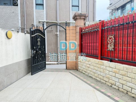 西貢村屋 位置方便 有小花園