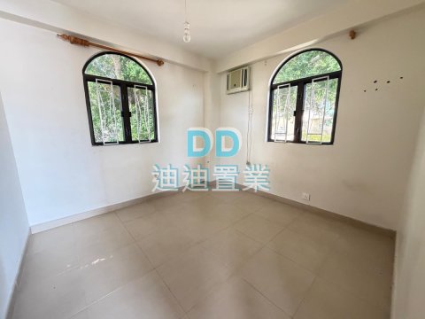 鄰近市中心 面向海景