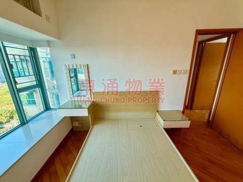 藍天海岸 第01期 第05座 三房套連傢俬