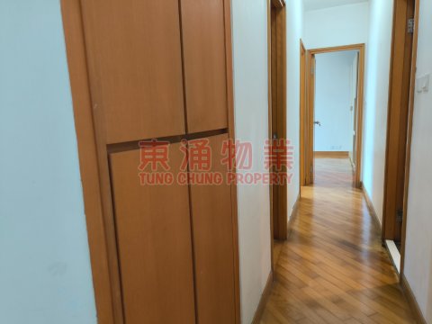 藍天海岸 第03期 A座 影岸紅 高層開揚三房