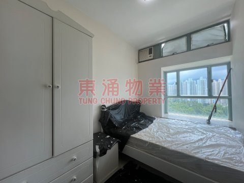 東堤灣畔 第09座 裝修中連傢俬，三房套！