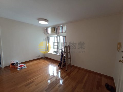 RIVIERA GDN BLK 08 HOI NGA MAN