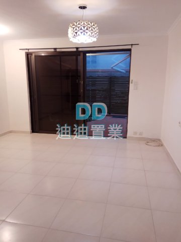 清水灣村屋 門前小花園