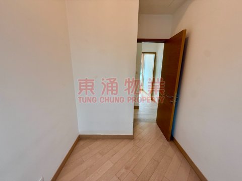 东环 第01期 第03A座 三房极高层海景
