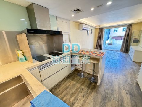 西沙路村屋 門前花園