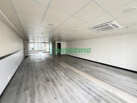 KNUTSFORD COM BLDG