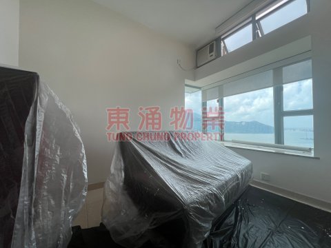 東堤灣畔 第09座 裝修中連傢俬，三房套！