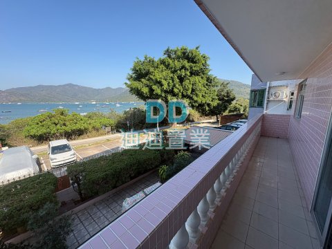 西徑村 頭排海景 車泊樓下