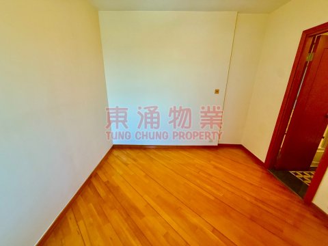 東堤灣畔 第08座 高層機場海景
