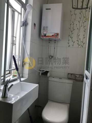 周合成大廈