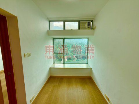 藍天海岸 第01期 第01座  中層新裝2房