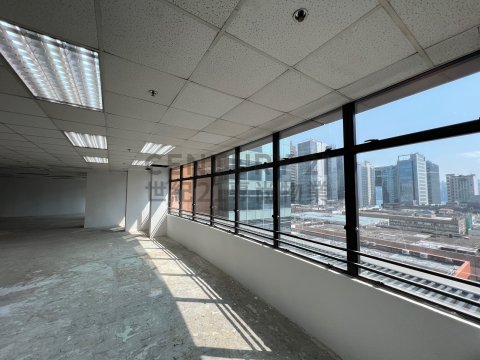 泓富廣場 泓富廣場