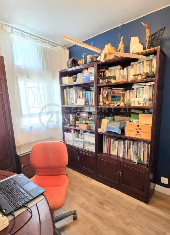 富強苑 D座 富和閣