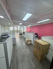 Singga Commercial Centre, Hong Kong Office