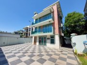 维园山庄●全幢入十车大花园 元朗 000405 售盘