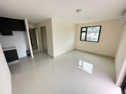 大井圍●新樓齡三樓連太陽能天台 元朗 高層 004148 售盤