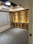 荷李活道180-182号