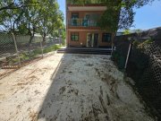屏山青山公路●地下全新連多車花園 元朗 低層 004660 售盤