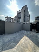 【连花园●泊车位】大榄全新天台 元朗 高层 022386 售盘
