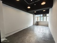 裕林工業大廈 葵涌 高層 K185136 售盤