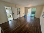 元朗市●步行市中心中層 元朗 中層 005333 售盤