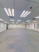 鹰君中心 湾仔 中层 C143167 售盘