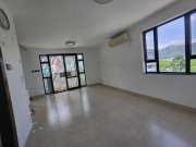 锦上路●独立楼梯三楼天台连车位 元朗 高层 005320 售盘