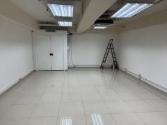 成业工业大厦 观塘 中层 C157100 售盘