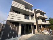 【青山公路●輕鐵】全新2/F天台 屯門 高層 024294 售盤