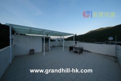 西貢海景3樓連天台 西貢 高層 021473 售盤