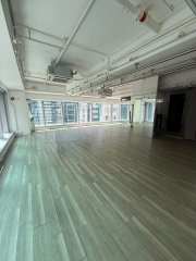 亨利中心 铜锣湾 高层 C201742 售盘