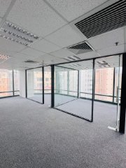 �ڬ��s�� Omega Plaza