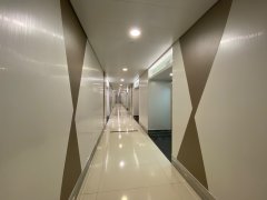 Peninsula Tower, Hong Kong Office