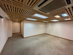 Wing Kut Industrial Building Cheung Sha Wan industrial for rent 1,128 sq.ft. | Regent