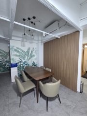Ka Ming Court, Hong Kong Office
