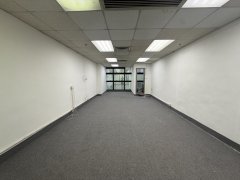 达贸中心 荃湾工厦出租 656尺 | Regent