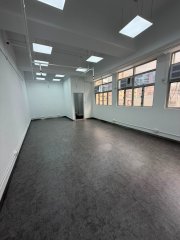 Cheung Hing Shing Centre Tsuen Wan industrial for rent 800 sq.ft. | Regent