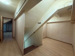 Temple St 300-306