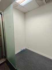 新東海商業中心 尖沙咀 中層 C227884 售盤