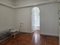 大同新村[大英樓 ]向君維港。